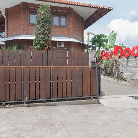 Reddoorz Plus Near Dago Pakar Hotel Bandung Exterior photo