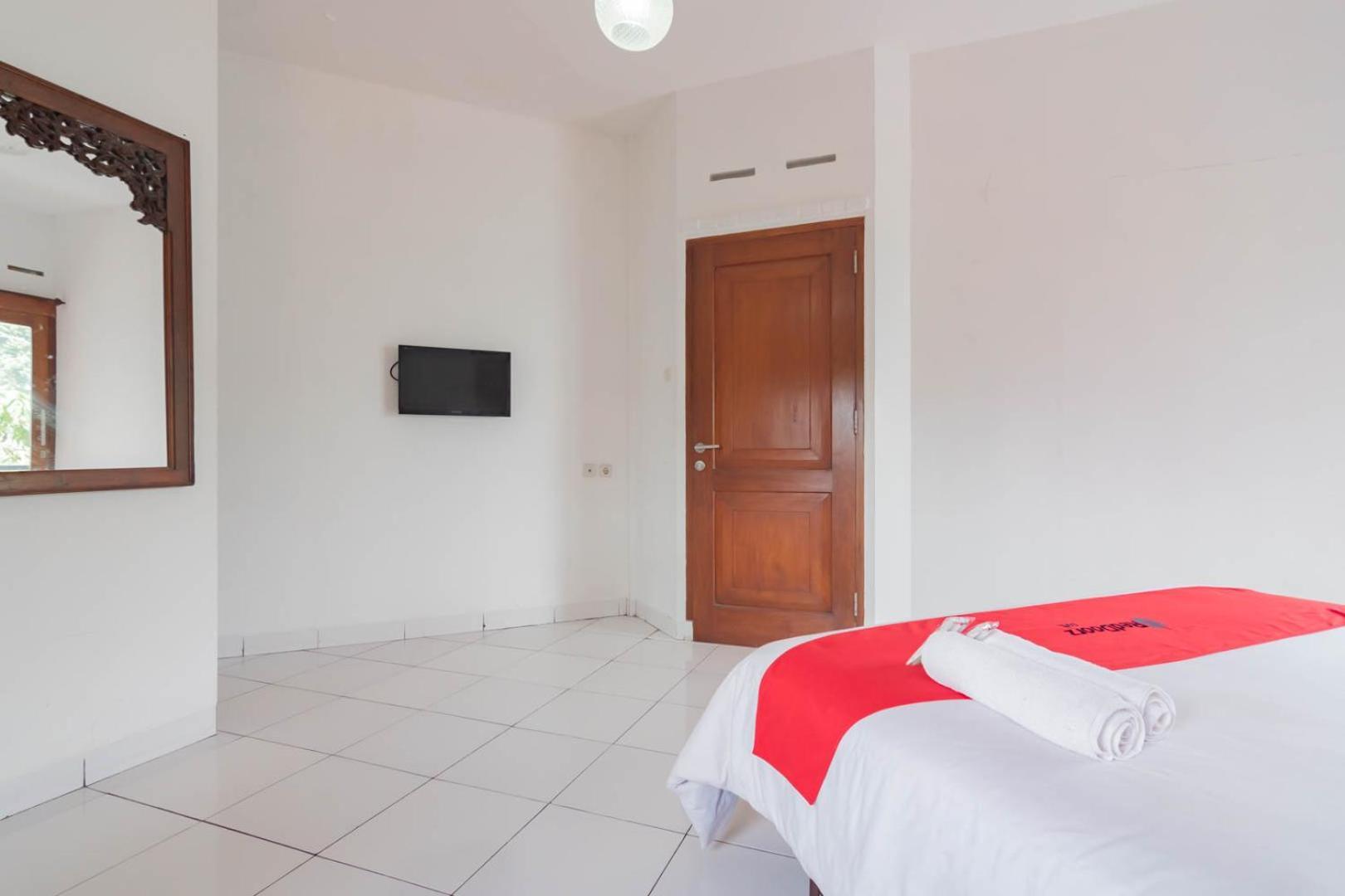 Reddoorz Plus Near Dago Pakar Hotel Bandung Exterior photo